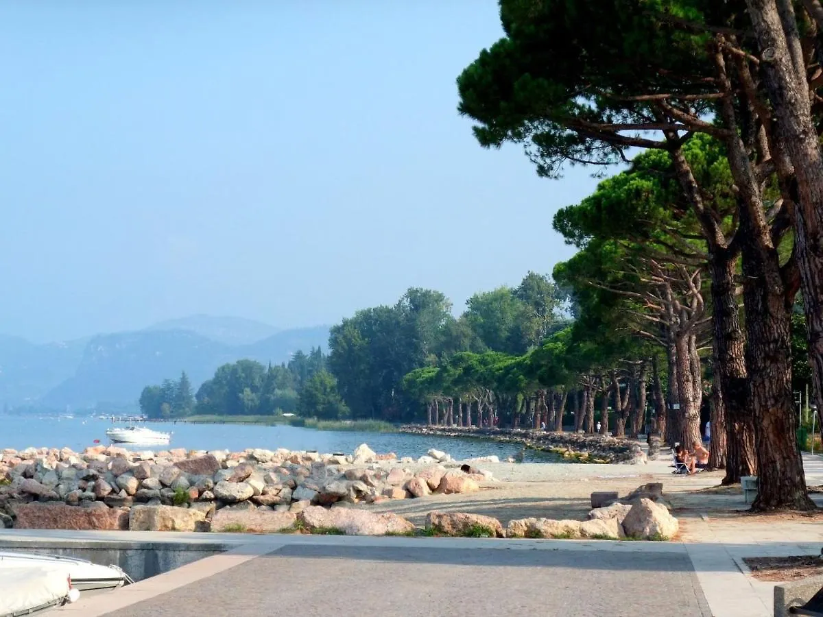 Belvilla By Oyo Casara Blu Lazise 0*,